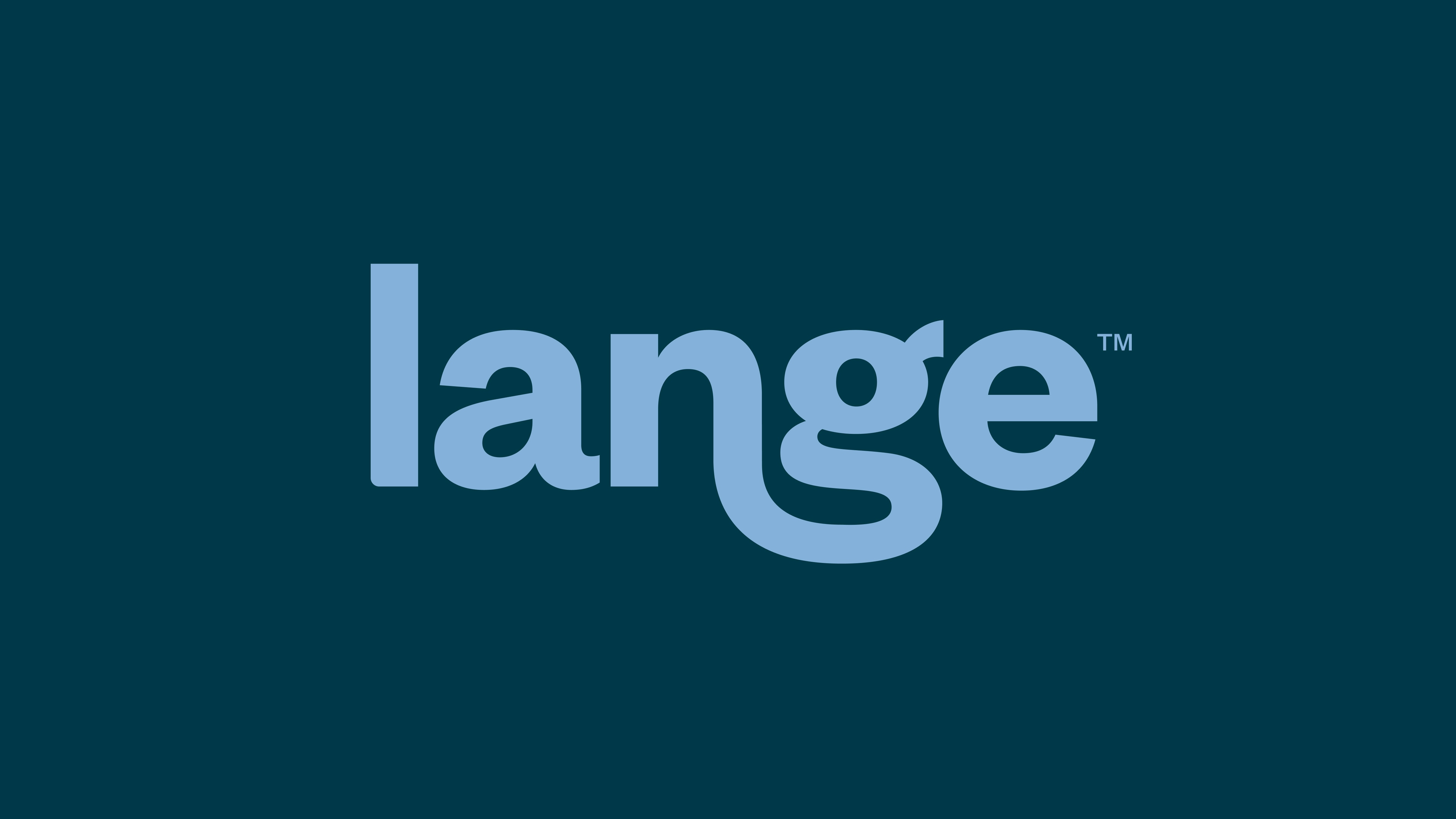 The Lange wordmark in light blue against a dark blue background
